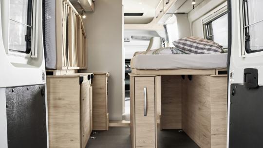 DET_Globetrail_Ausbau_Heck_02_900